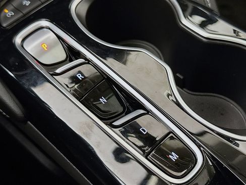 Used 2023 Buick Envision Essence w/ Sport Touring Package image 16