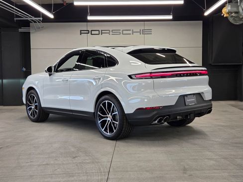 New 2026 Porsche Cayenne Coupe AWD/4WD image 3