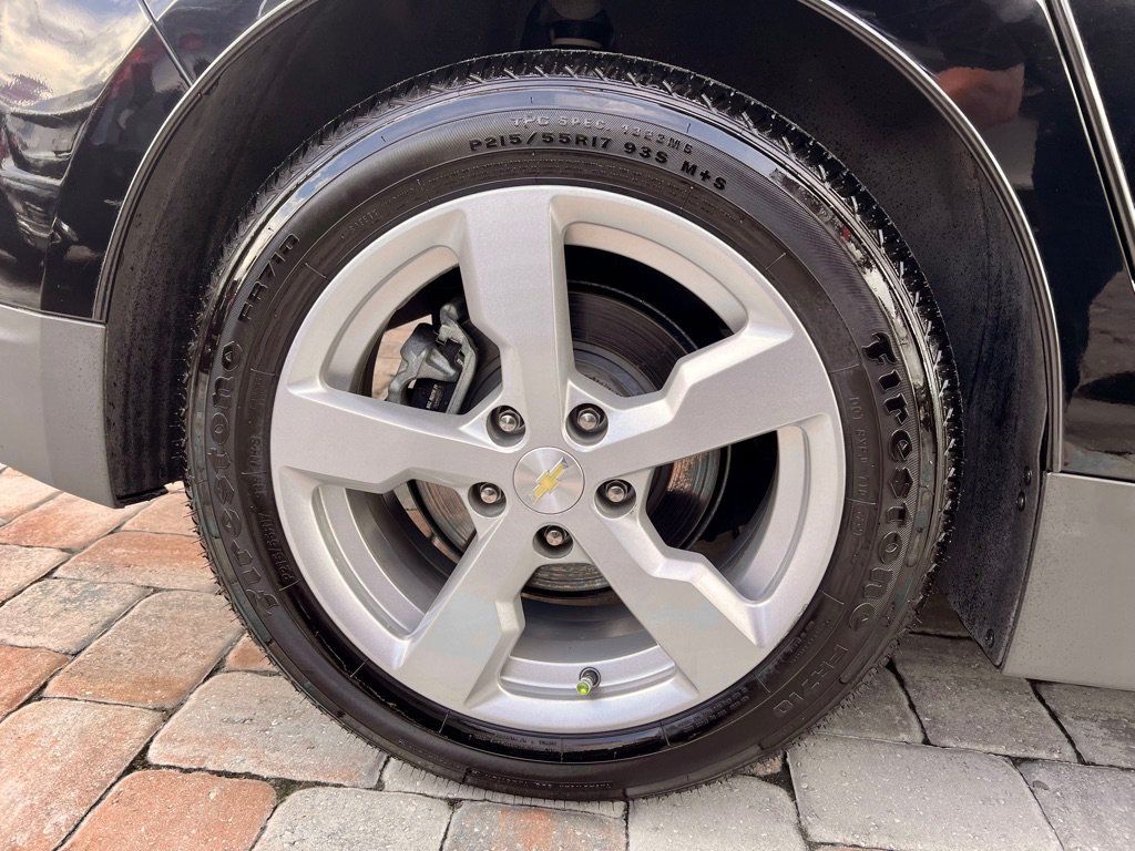 Used 2013 Chevrolet Volt FWD image 35