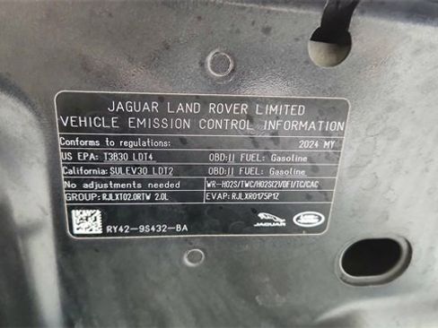 Used 2024 Land Rover Discovery Dynamic SE image 67