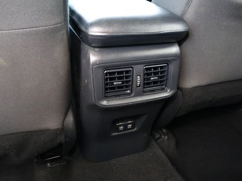 Used 2020 Toyota RAV4 XLE image 13