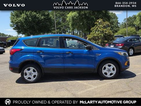 Used 2019 Ford Escape S FWD image 3