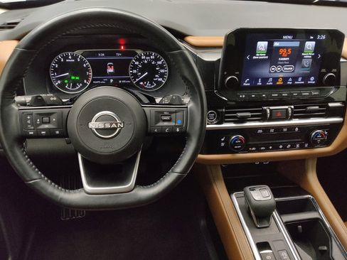 Used 2022 Nissan Pathfinder Platinum image 22