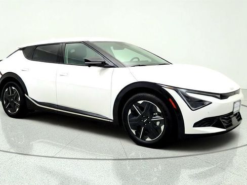 Used 2025 Kia EV6 Wind AWD/4WD image 3