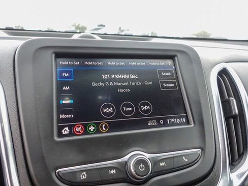 Used 2021 Chevrolet Equinox LT image 17