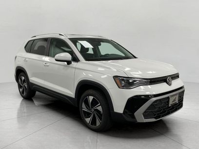 New 2025 Volkswagen Taos SE