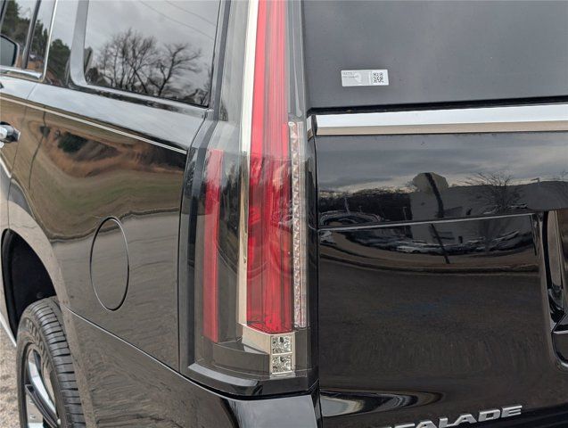 Used 2020 Cadillac Escalade Platinum AWD/4WD image 23