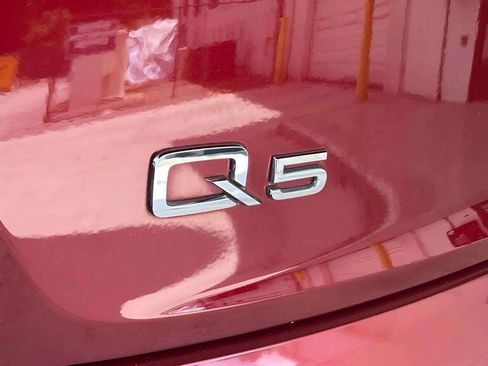 Used 2019 Audi Q5 2.0T Premium AWD/4WD image 30