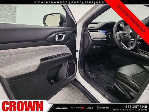 Certified 2023 Jeep Compass Latitude image 22