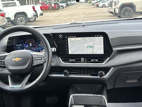Certified 2026 Chevrolet Equinox LT FWD image 24