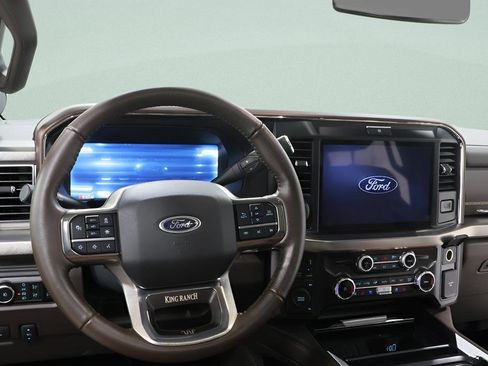 Used 2025 Ford F450 King Ranch image 8