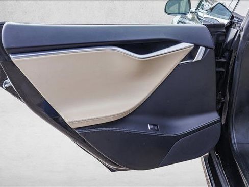 Used 2016 Tesla Model S 70D image 20