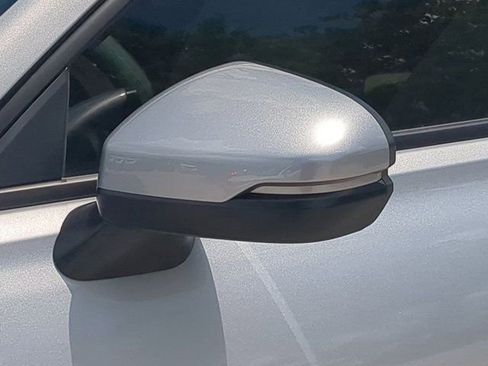 New 2026 Honda HR-V LX image 11