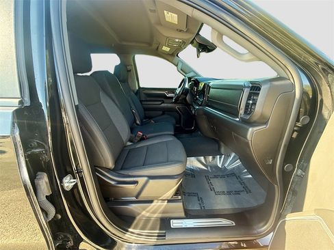 Used 2024 Chevrolet Silverado 1500 RST image 28