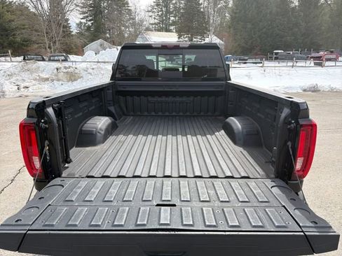 Used 2022 GMC Sierra 2500 Denali w/ Denali Ultimate Package image 31
