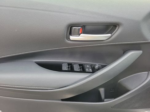 Used 2023 Toyota Corolla SE image 22