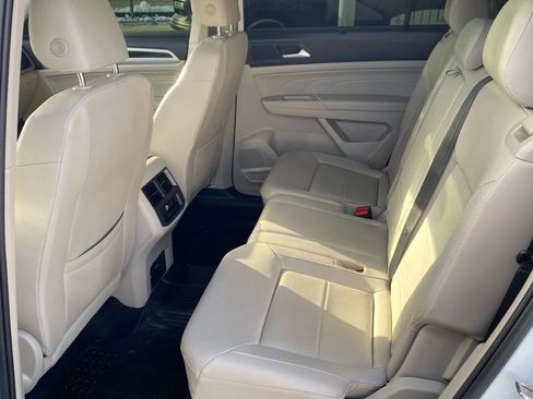 Used 2022 Volkswagen Atlas SE w/ Panoramic Sunroof Package image 28