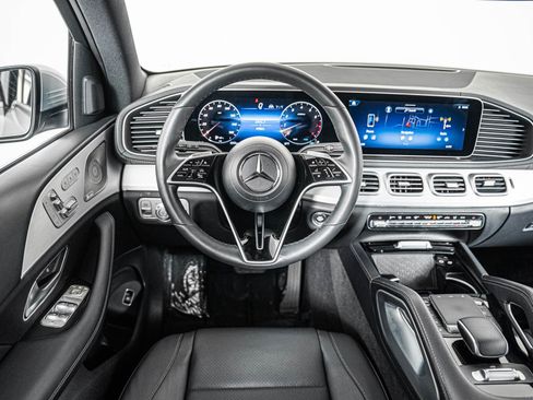 Certified 2024 Mercedes-Benz GLS 450 4MATIC image 15
