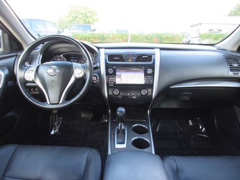 Used 2014 Nissan Altima 2.5 SL w/ Technology Package FWD image 23