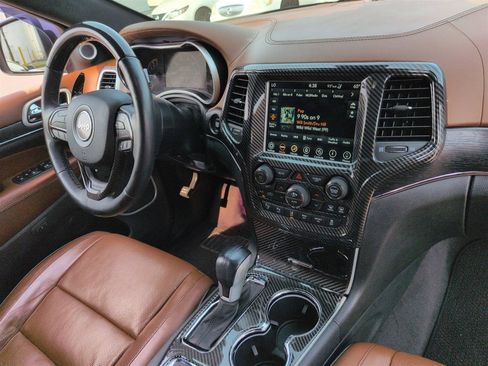 Used 2018 Jeep Grand Cherokee Summit w/ Platinum Series Group AWD/4WD image 36