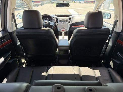 Used 2011 Subaru Outback 2.5i Limited AWD/4WD image 28