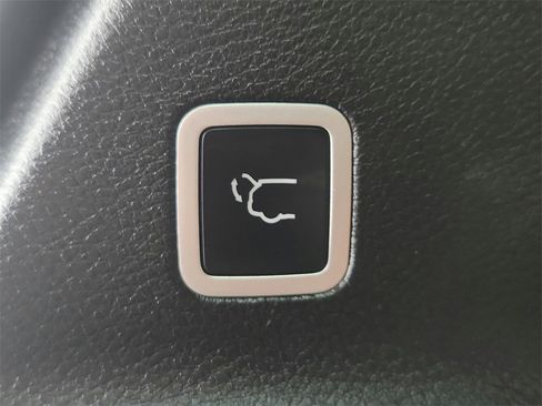 Used 2022 Chrysler Pacifica Pinnacle image 37