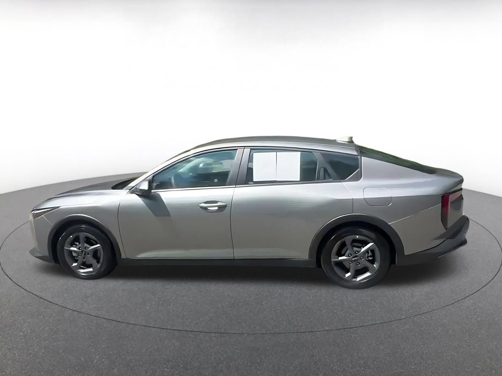 Used 2026 Kia K4 FWD image 8