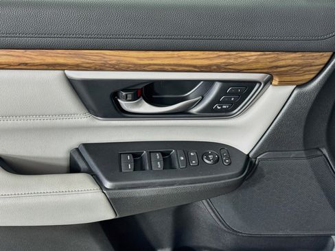 Used 2022 Honda CR-V Touring image 18