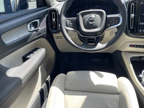 Used 2024 Volvo XC40 B5 Plus w/ Protection Package Premier AWD/4WD image 20