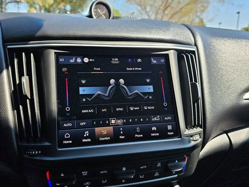 Used 2023 Maserati Levante Modena image 33