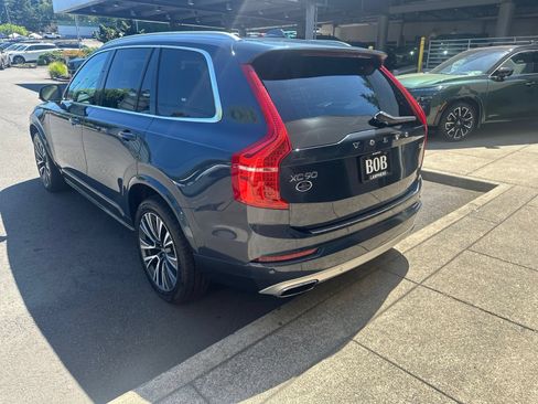 Used 2021 Volvo XC90 T5 Momentum w/ Advanced Package FWD image 3