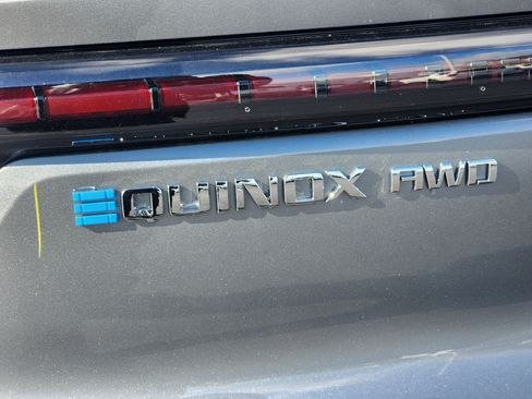 New 2026 Chevrolet Equinox EV LT image 11
