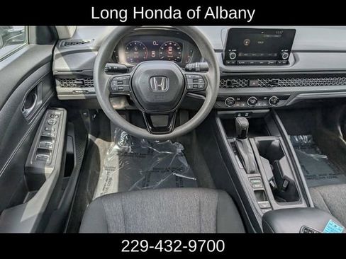 Used 2023 Honda Accord LX image 17