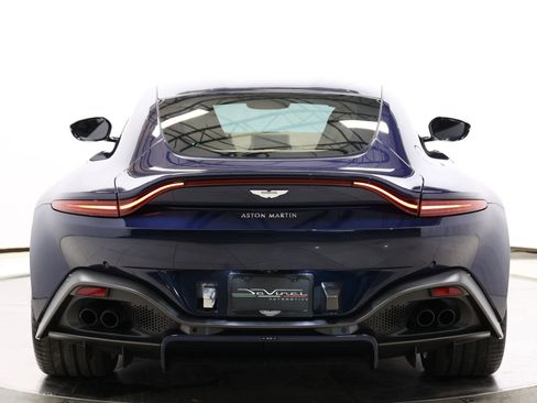 Used 2019 Aston Martin V8 Vantage Coupe RWD image 50