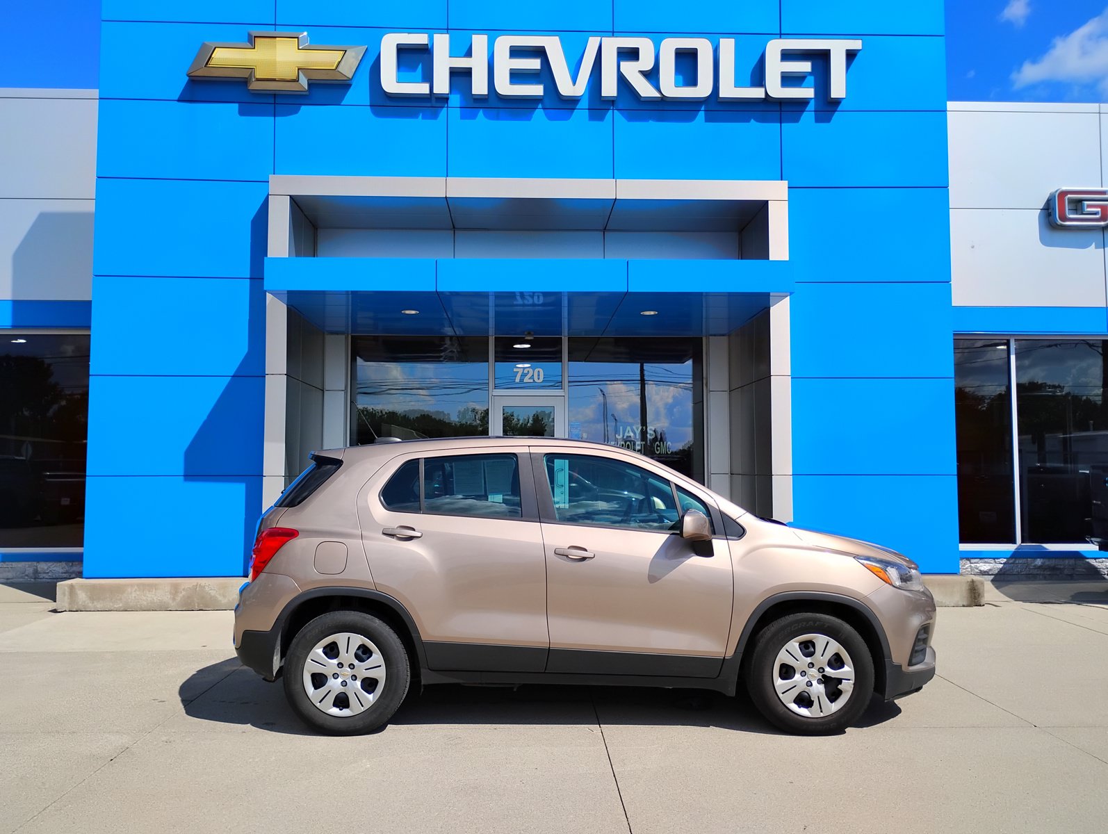 Used 2018 Chevrolet Trax LS FWD image 5