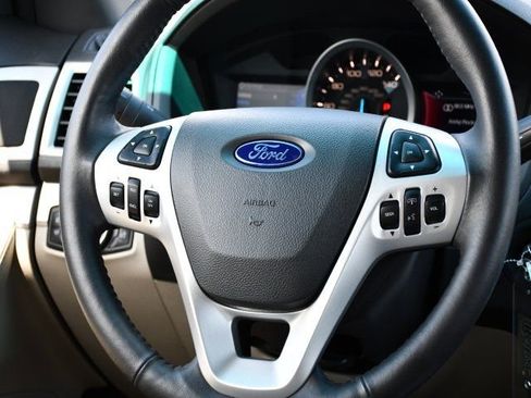 Used 2015 Ford Explorer XLT w/ Equipment Group 202A AWD/4WD image 23