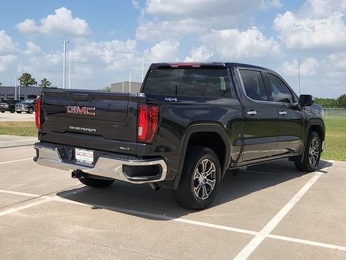 Used 2025 GMC Sierra 1500 SLT AWD/4WD image 5
