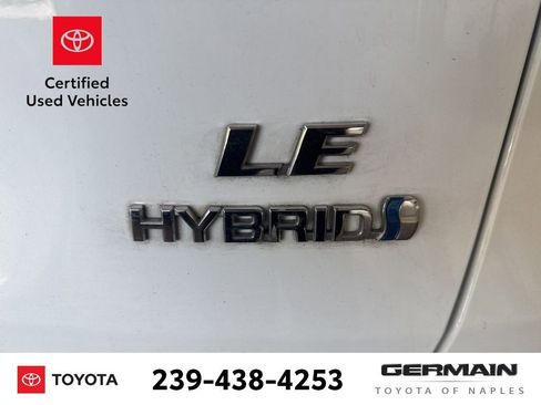 Certified 2021 Toyota RAV4 LE AWD/4WD image 8