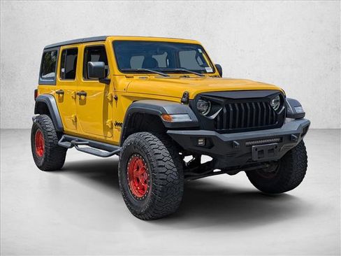 Used 2021 Jeep Wrangler Unlimited Sport AWD/4WD image 3