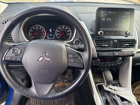Used 2022 Mitsubishi Eclipse Cross FWD image 10
