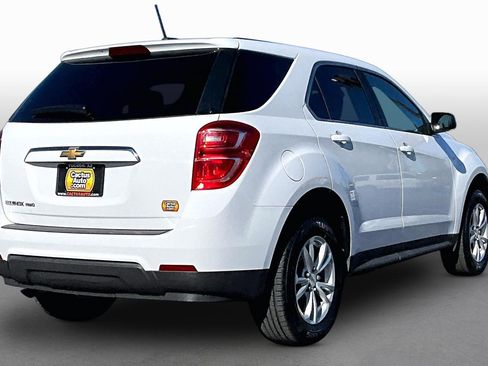 Used 2017 Chevrolet Equinox LS AWD/4WD image 2