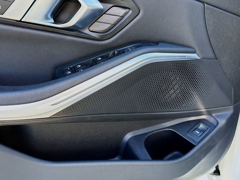 Used 2021 BMW 330i 330i w/ M Sport Package image 23