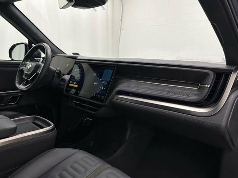 Used 2023 Rivian R1S Adventure image 18