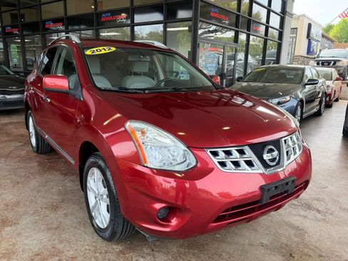 Used 2012 Nissan Rogue SV image 1