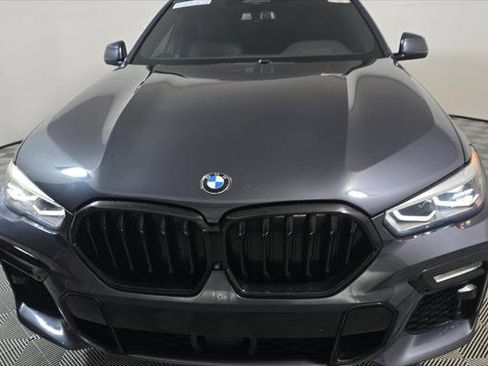 Used 2021 BMW X6 xDrive40i w/ M Sport Package AWD/4WD image 4