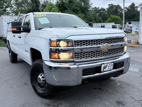 Used 2019 Chevrolet Silverado 2500 W/T w/ WT Convenience Package AWD/4WD image 2