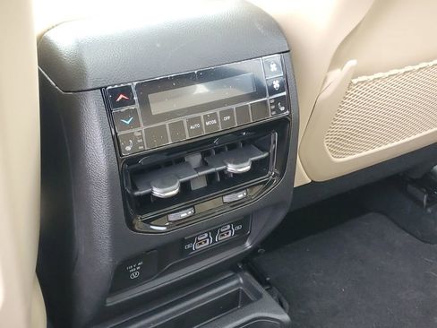 New 2025 Jeep Grand Cherokee L Limited AWD/4WD image 30