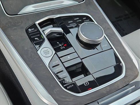 Used 2026 BMW X5 xDrive40i w/ M Sport Package image 12