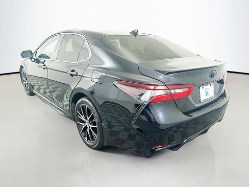 Used 2023 Toyota Camry SE w/ Convenience Package FWD image 7