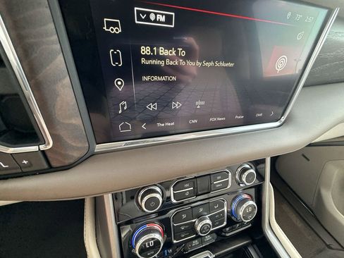 Certified 2023 GMC Yukon Denali image 19